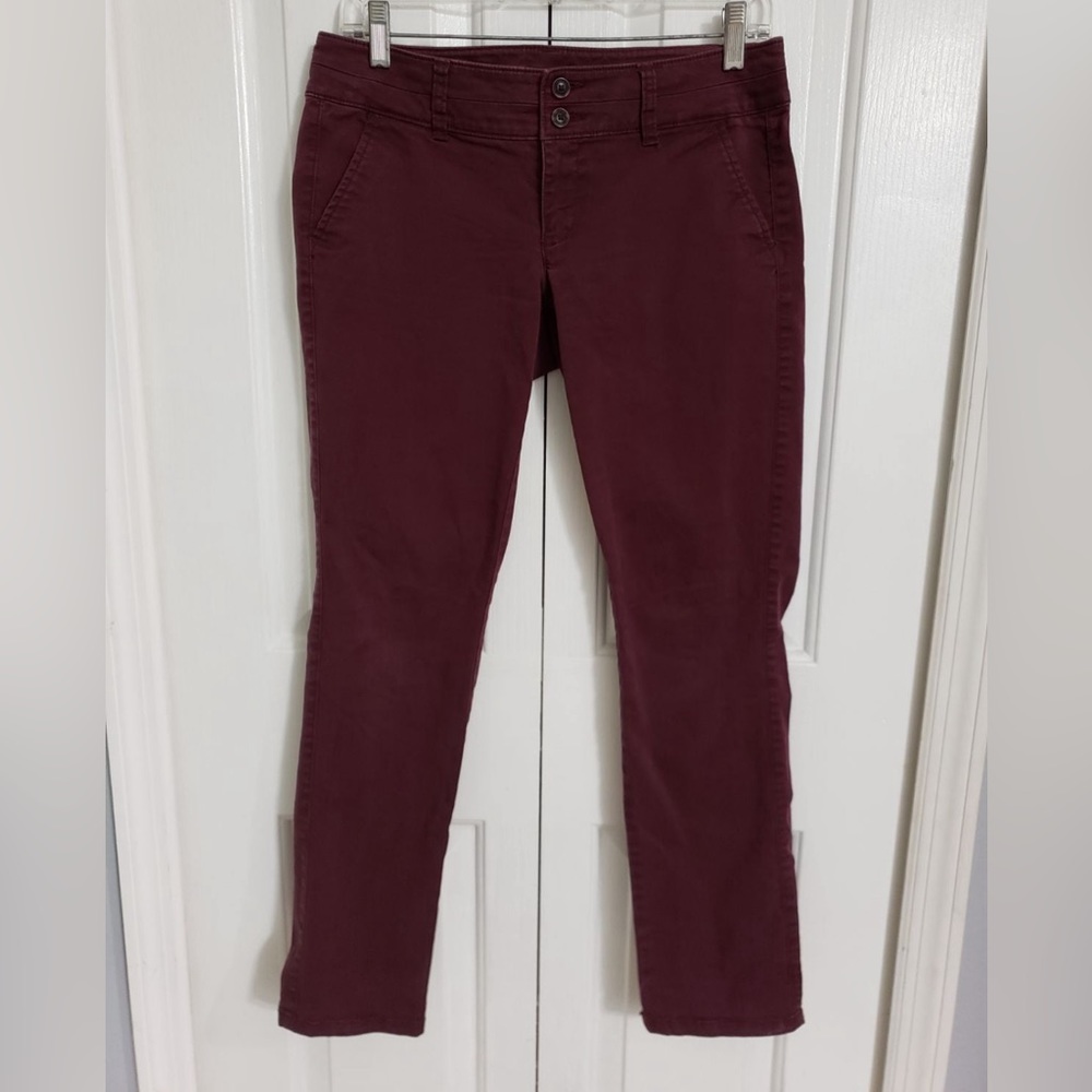 American Eagle burgundy pants Small